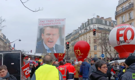 فرنسا.. 2.8 مليون متظاهر يحتجون على مشروع ماكرون لإصلاح نظام التقاعد