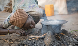 "وول ستريت جورنال": السودانيون يتضورون جوعاً مع استمرار القتال