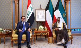 رئيس الوزراء وأمير الكويت يؤكدان أهمية إدامة علاقات حسن الجوار والاحترام المتبادل